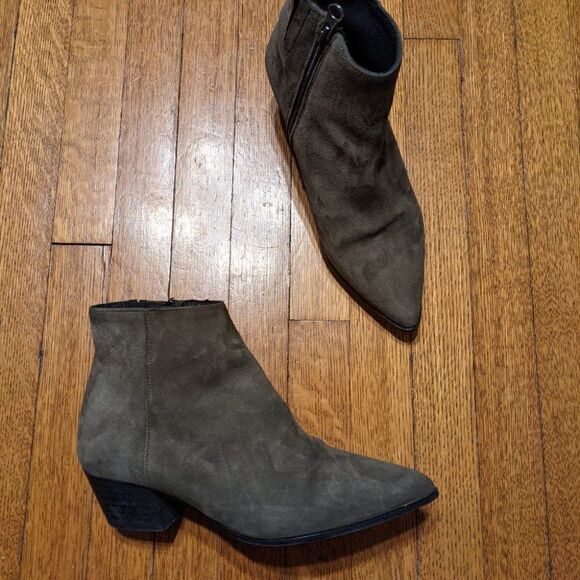L'INTERVALLE | Suede Bleeker Boots - Picture 2 of 7